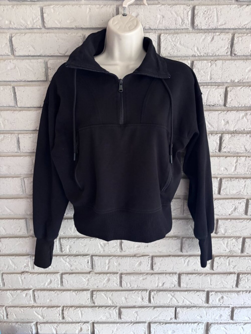 Old Navy Active Dynamic Fleece Half Zip Sweatshirt Thumbholes Size Small Black